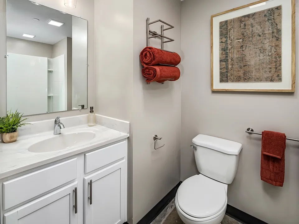 Tower on Tenth thumbnail 3