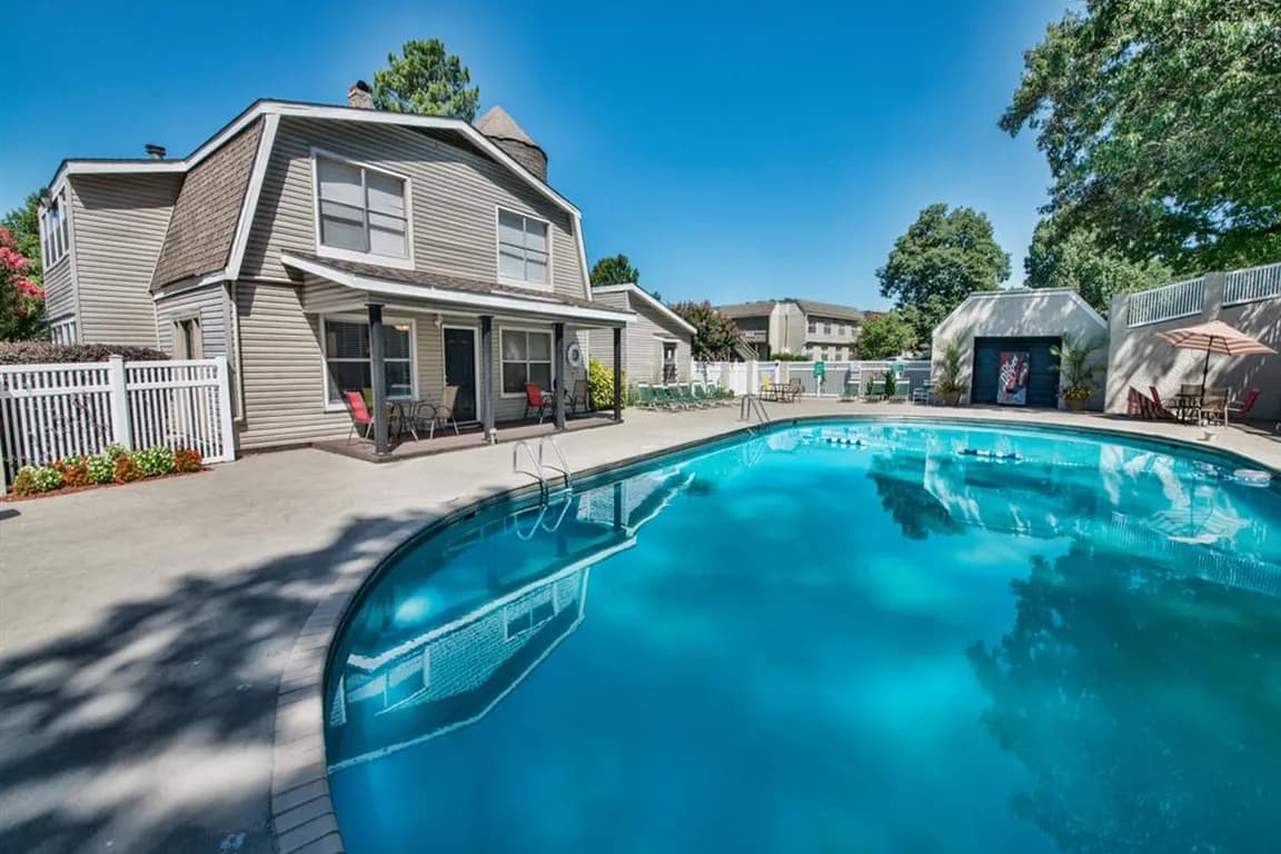 The Overlook Apartment Homes thumbnail 2