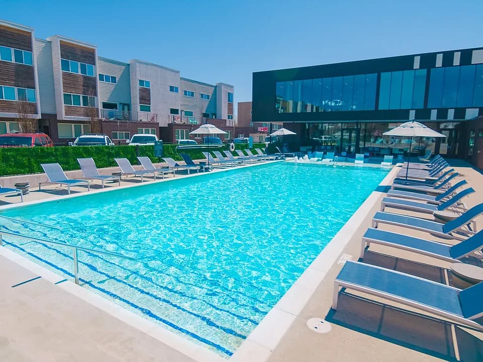 College Town Fayetteville thumbnail 3