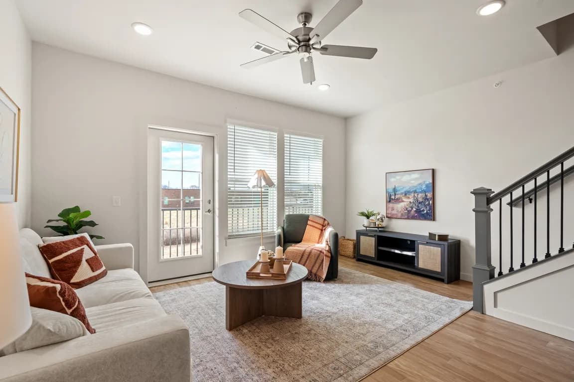 Willow Crossing thumbnail 2